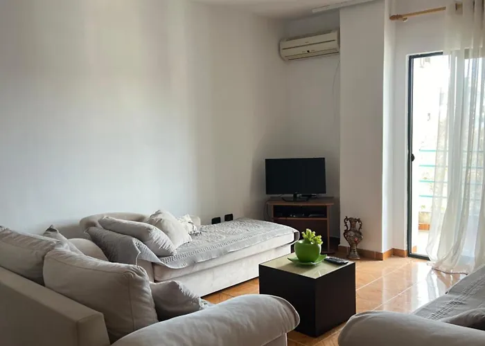 Zoi * Golem (Tirana)